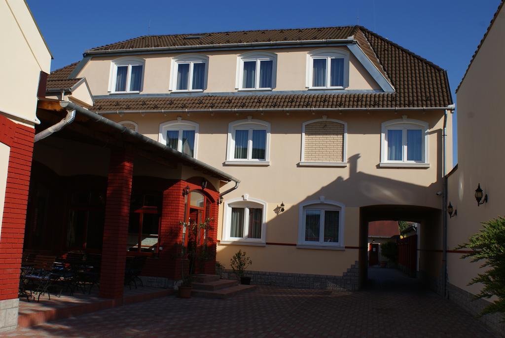 Hotel Palota City Budapest Exterior photo